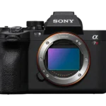 Alpha 7 IV - Appareil photo à objectif interchangeable plein format 33 MP, 10 FPS, 4K/60p  Modèle : ILCE-7M4