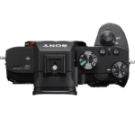Alpha 7 III - Appareil photo à objectif interchangeable plein format 24,2 MP, 10 FPS, 4K/30p  Modèle : ILCE-7M3 – Image 5
